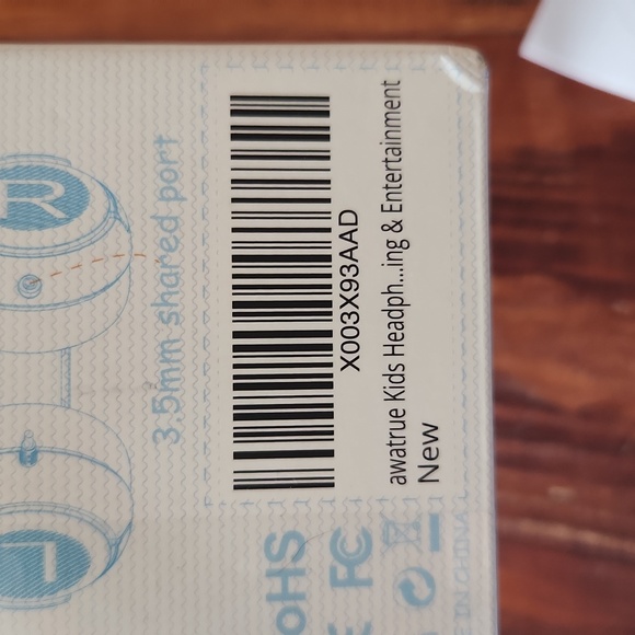 Awatrue Wired Headphones ☆ Model AT2 ☆ Kids Headphones ☆ New in Box ☆ - Picture 5 of 16